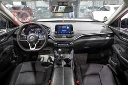 نيسان ألتيما